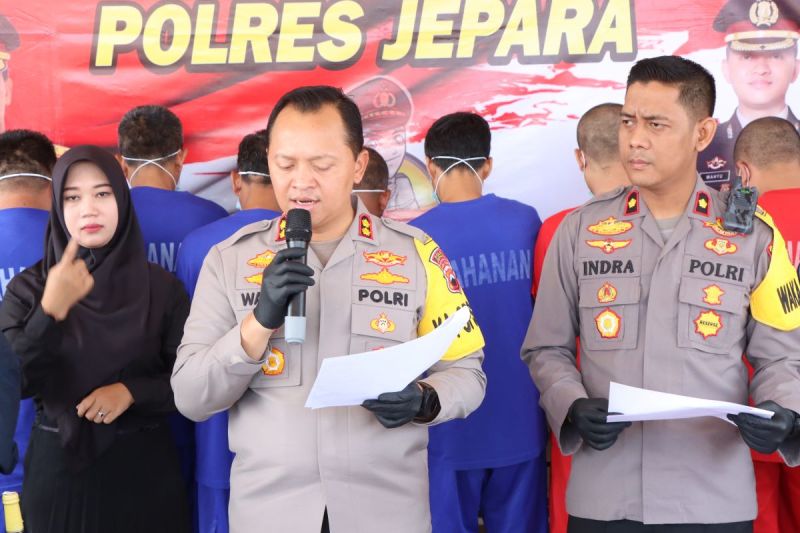 Polisi tangkap pelaku pembuang bayi ke aliran sungai di Jepara Polisi tangkap pelaku pembuang bayi ke aliran sungai di Jepara