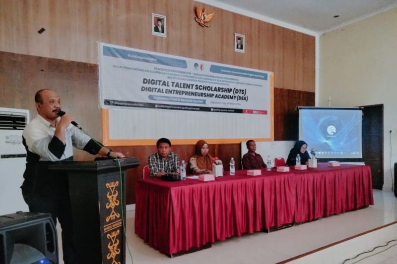 Pemkab Sigi latih UMKM digitalisasi penawaran produk Pemkab Sigi latih UMKM digitalisasi penawaran produk