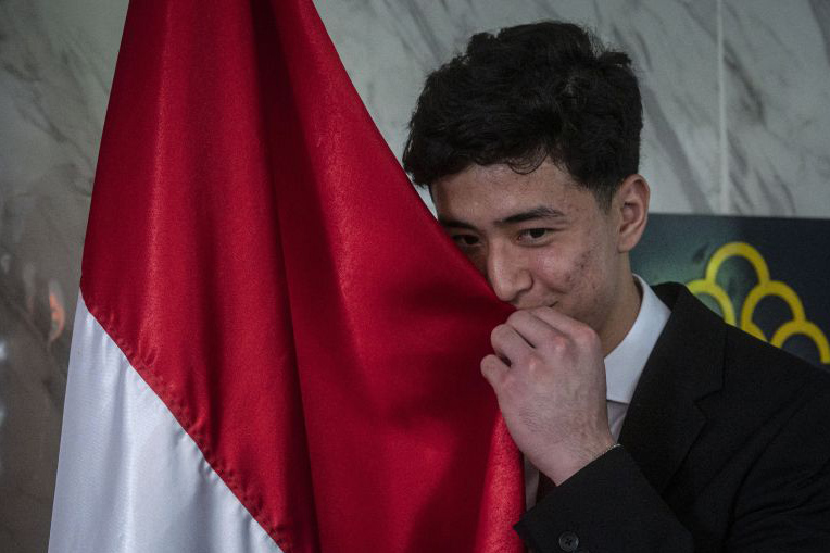 Kiper Panathinaikos Cyrus Margono resmi menjadi WNI