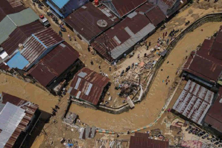 BNPB beri bantuan logistik dan peralatan bantu korban banjir Kendari