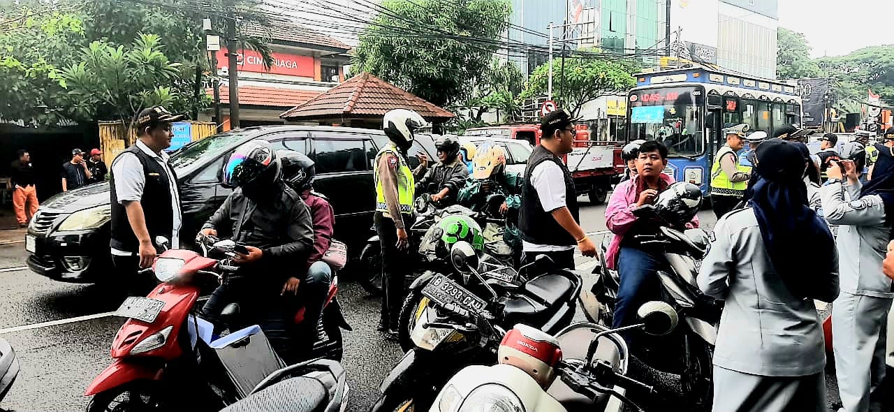 Genjot pendapatan daerah Samsat Cikokol gelar razia pajak kendaraan bermotor 
