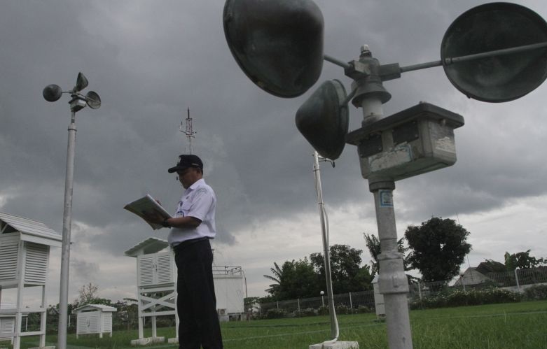 Suhu laut menghangat, waspada potensi cuaca ekstrem dan badai