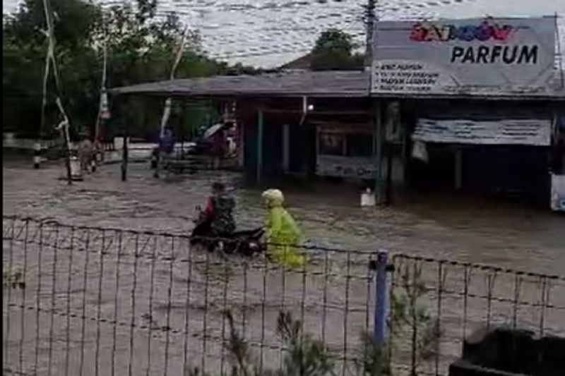 Grobogan kembali dilanda banjir akibat curah hujan tinggi Grobogan kembali dilanda banjir akibat curah hujan tinggi