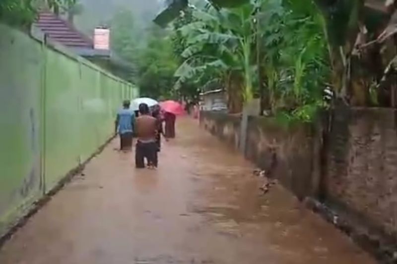 Banjir di Kabupaten Bima telah surut Banjir di Kabupaten Bima telah surut
