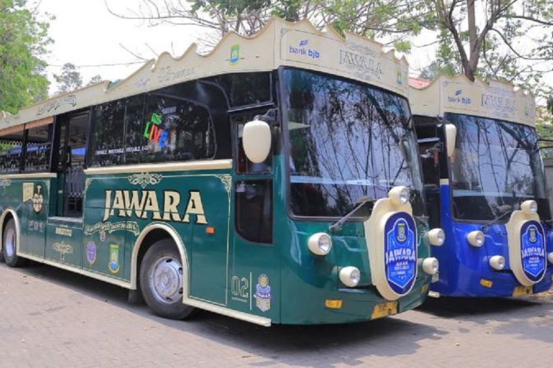 Ngabuburit gratis keliling Kota Tangerang naik bus Jawara