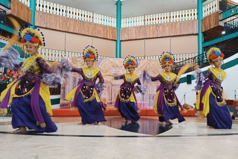Merawat warisan seni budaya ala Jakarta Merawat warisan seni budaya ala Jakarta