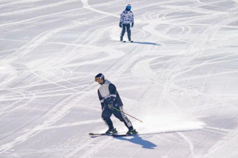 Dua pemain ski tewas akibat longsoran salju di Swiss Dua pemain ski tewas akibat longsoran salju di Swiss