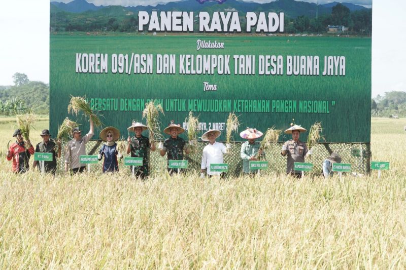 Korem 091 Samarinda dukung petani wujudkan ketahanan pangan Korem 091 Samarinda dukung petani wujudkan ketahanan pangan