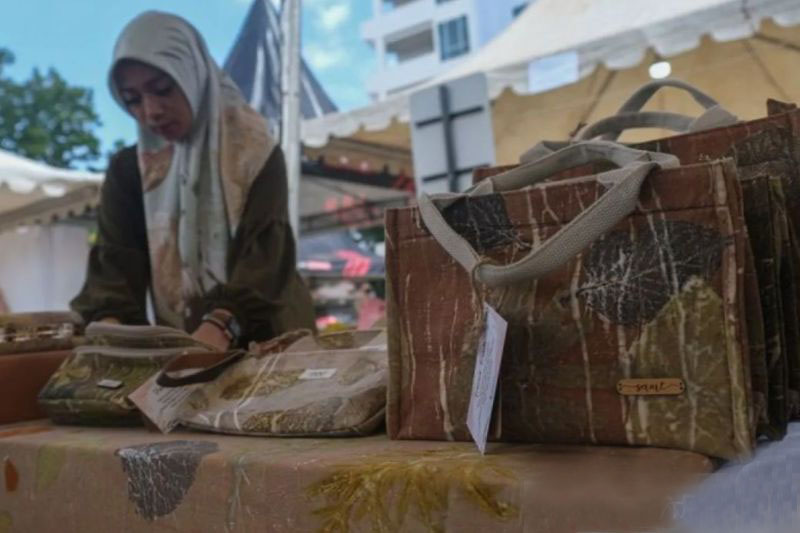 Pasar kreatif Dekranasda Kendari raih omzet Rp500 juta Pasar kreatif Dekranasda Kendari raih omzet Rp500 juta