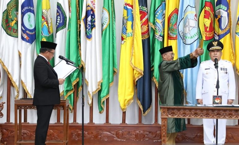 Mendagri lantik Sekda Provinsi Riau sebagai Pj Gubernur Mendagri lantik Sekda Provinsi Riau sebagai Pj Gubernur