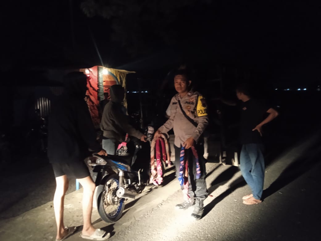 Polisi amankan 10 remaja diduga hendak lakukan perang sarung Polisi amankan 10 remaja diduga hendak lakukan perang sarung