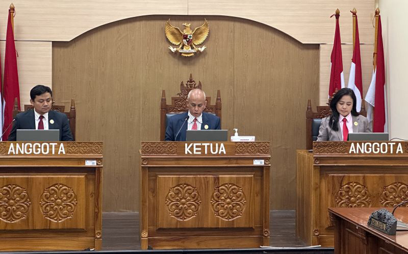 Majelis Komisioner KIP pertanyakan tata kelola informasi publik KPU Majelis Komisioner KIP pertanyakan tata kelola informasi publik KPU