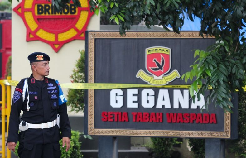Kompolnas minta klarifikasi Polda Jawa Timur terkait ledakan Kompolnas minta klarifikasi Polda Jawa Timur terkait ledakan