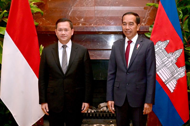 Presiden Jokowi dan PM Kamboja bahas tiga hal saat pertemuan bilateral Presiden Jokowi dan PM Kamboja bahas tiga hal saat pertemuan bilateral