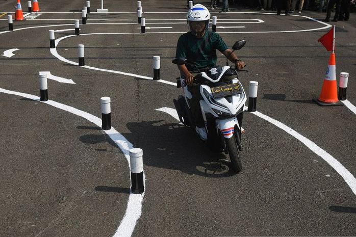 SIM Keliling tersedia di lima lokasi Jakarta pada Sabtu SIM Keliling tersedia di lima lokasi Jakarta pada Sabtu