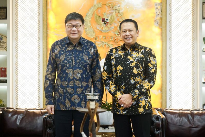 Ketua MPR terima Dubes Singapura dan mengajak berinvestasi di IKN