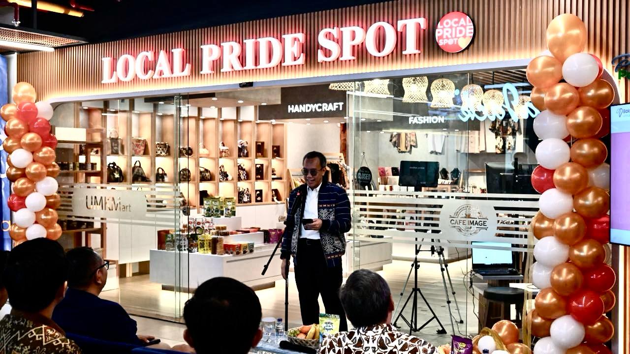Pelindo resmikan Local Pride Spot dukung perkembangan UMK Pelindo resmikan Local Pride Spot dukung perkembangan UMK