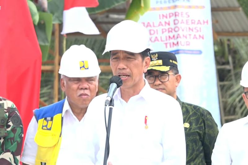 Presiden resmikan pelaksanaan Inpres Jalan Daerah Kalimantan Timur Presiden resmikan pelaksanaan Inpres Jalan Daerah Kalimantan Timur