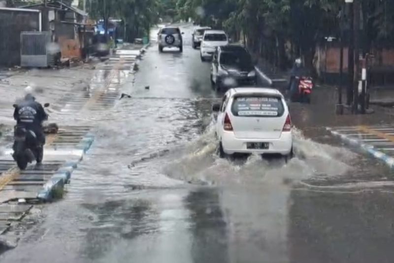 BMKG tegaskan tidak ada badai di wilayah NTT BMKG tegaskan tidak ada badai di wilayah NTT