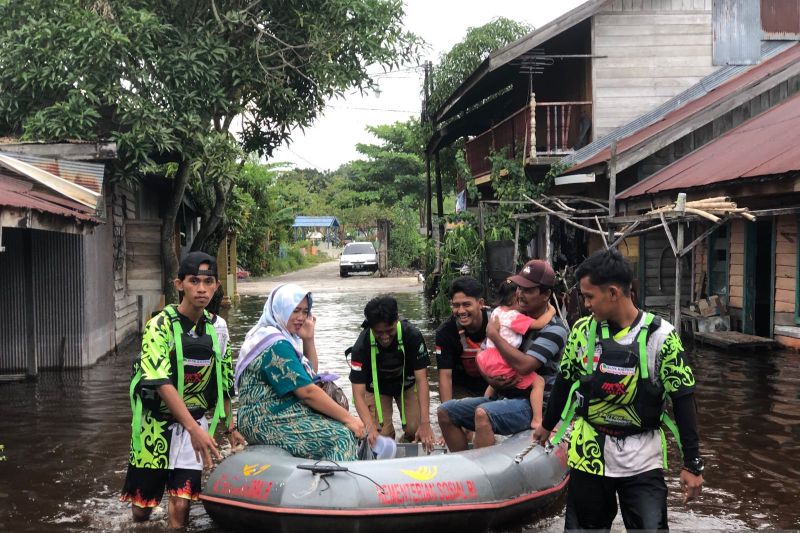 Empat warga Palangka Raya Kalteng meninggal akibat banjir Empat warga Palangka Raya Kalteng meninggal akibat banjir