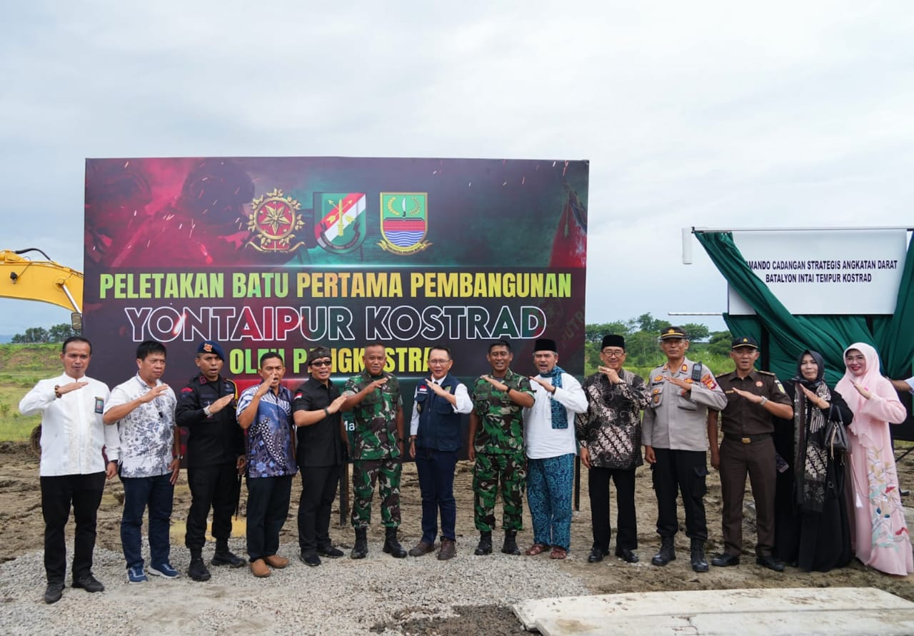 Pangkostrad letakkan batu pertama pembangunan Batalyon Intai Tempur Kostrad Pangkostrad letakkan batu pertama pembangunan Batalyon Intai Tempur Kostrad