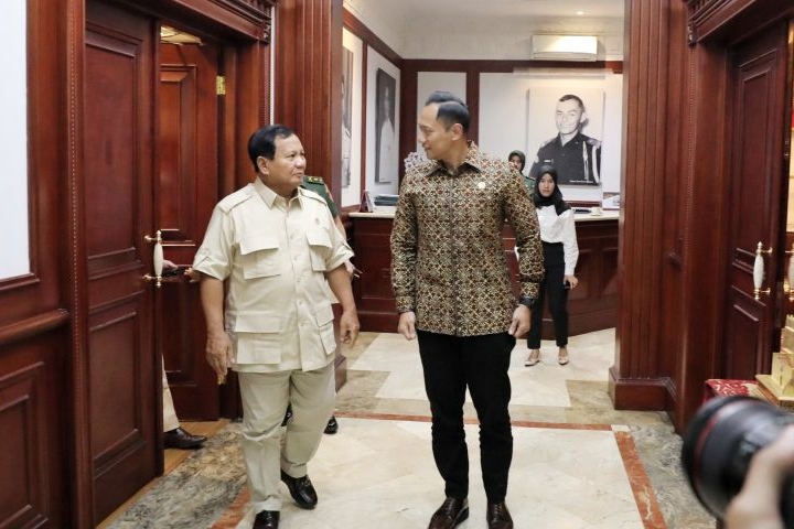 AHY sowan ke kantor Prabowo AHY sowan ke kantor Prabowo