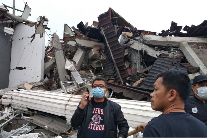 19.000 warga Sulbar diusulkan dapat bantuan gempa 19.000 warga Sulbar diusulkan dapat bantuan gempa