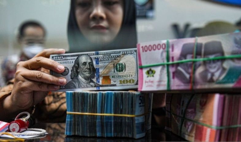 Rupiah Rabu pagi meningkat jadi Rp15.580 per dolar AS Rupiah Rabu pagi meningkat jadi Rp15.580 per dolar AS