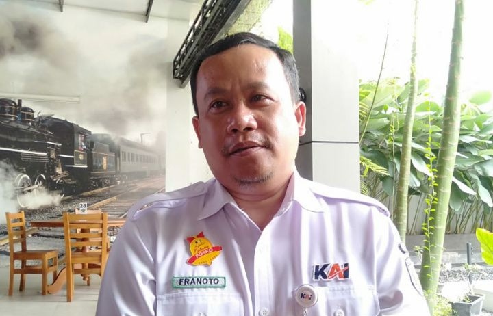 Banjir Semarang ganggu perjalanan KA di Pantura