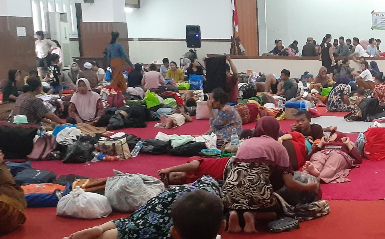 3.756 warga korban banjir Kabupaten Demak masih mengungsi di Kudus 3.756 warga korban banjir Kabupaten Demak masih mengungsi di Kudus