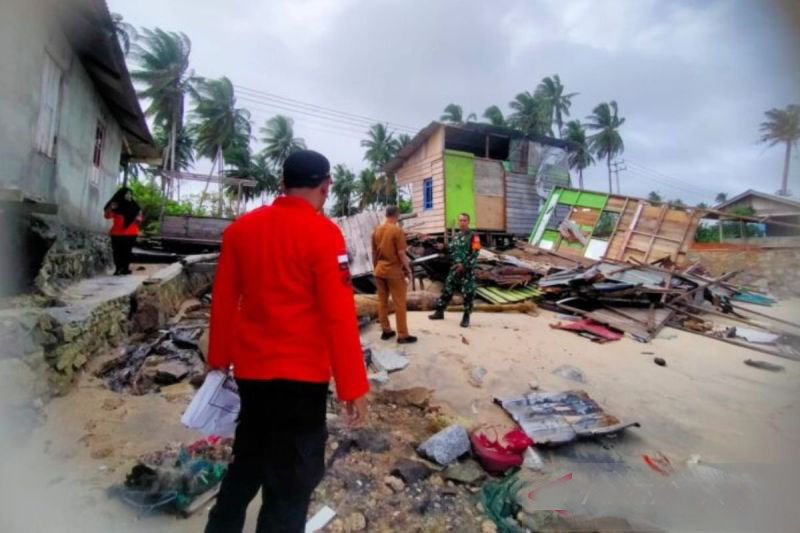 Pentingnya kolaborasi untuk meredam abrasi di Natuna