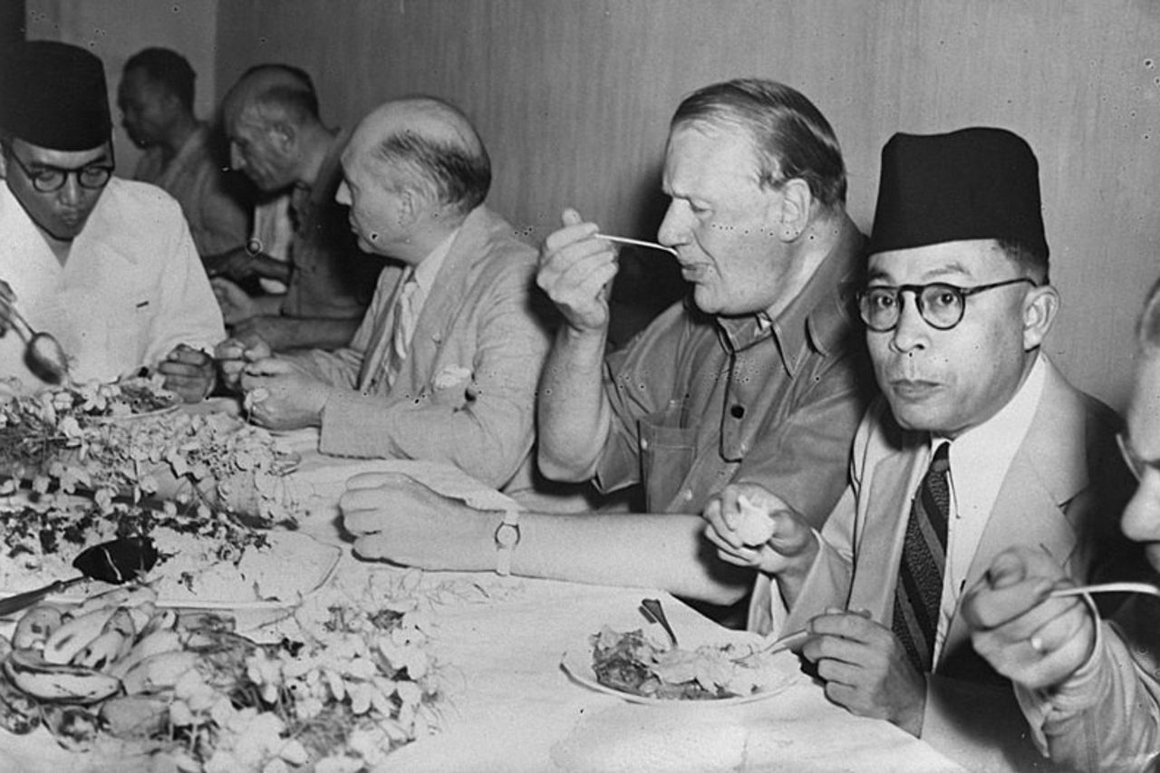 25 Maret 1947 : Pengesahan Perjanjian Linggarjati menuju kemerdekaan Indonesia 25 Maret 1947 : Pengesahan Perjanjian Linggarjati menuju kemerdekaan Indonesia