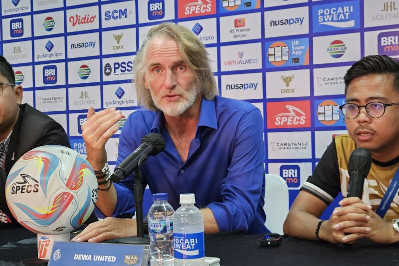 Riekerink minta Dewa United waspadai semangat Bhayangkara FC Riekerink minta Dewa United waspadai semangat Bhayangkara FC