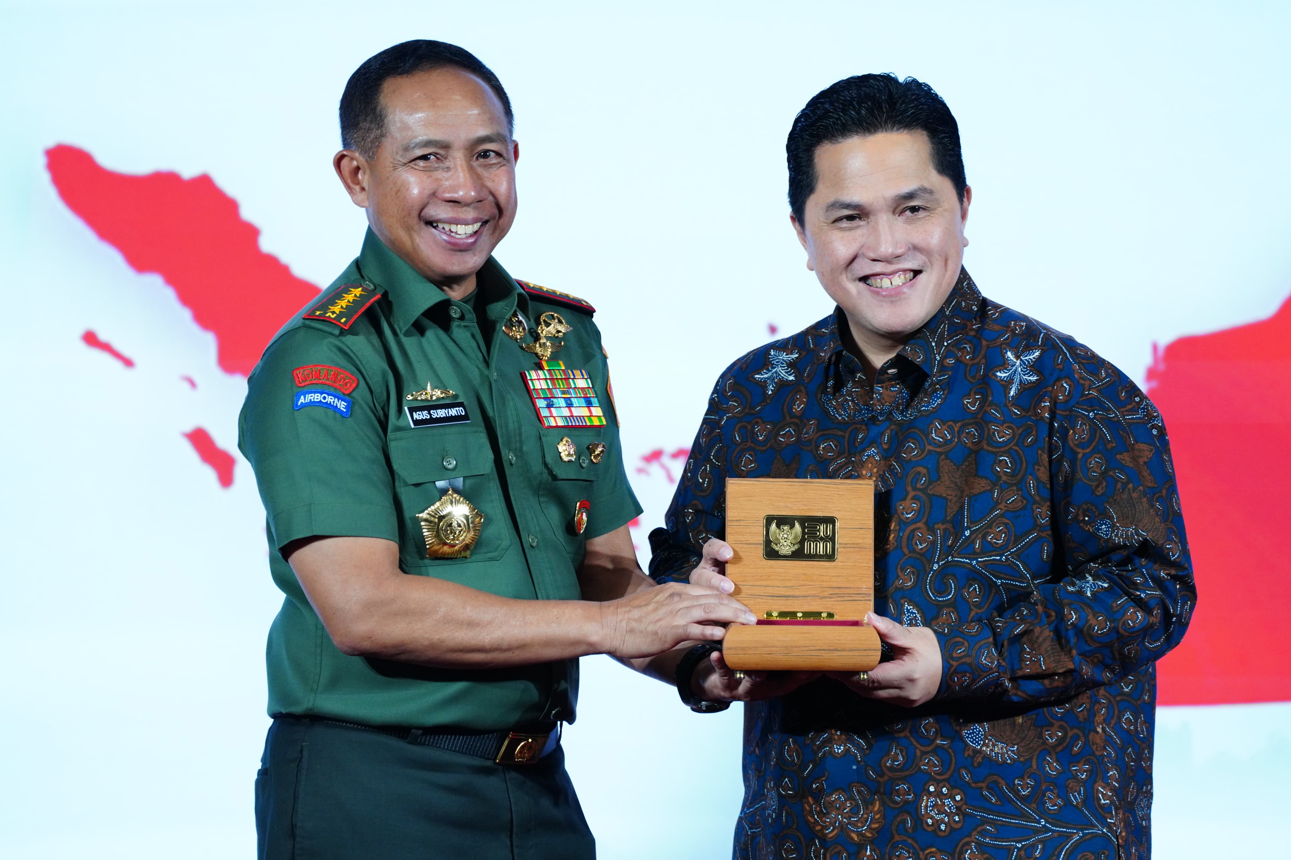 Pererat kerjasama TNI dan Kementerian BUMN tandatangani nota kesepahaman Pererat kerjasama TNI dan Kementerian BUMN tandatangani nota kesepahaman