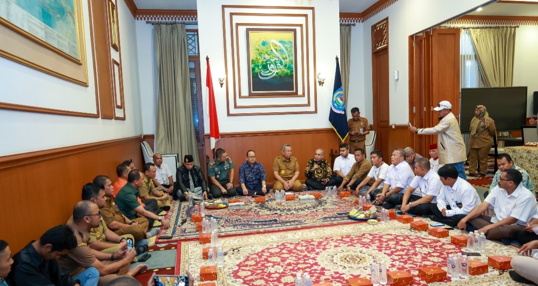 Wali Kota Tangsel fasilitasi perdamaian warga Babakan dan mahasiswa Katolik Unpam Wali Kota Tangsel fasilitasi perdamaian warga Babakan dan mahasiswa Katolik Unpam
