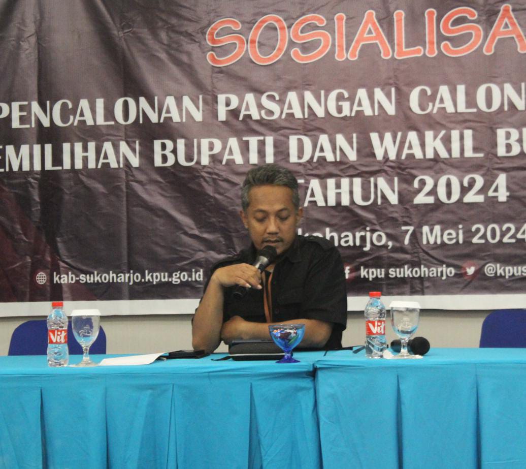 KPU Sukoharjo terima satu surat mandat bakal calon perserta pilkada perseorangan KPU Sukoharjo terima satu surat mandat bakal calon perserta pilkada perseorangan
