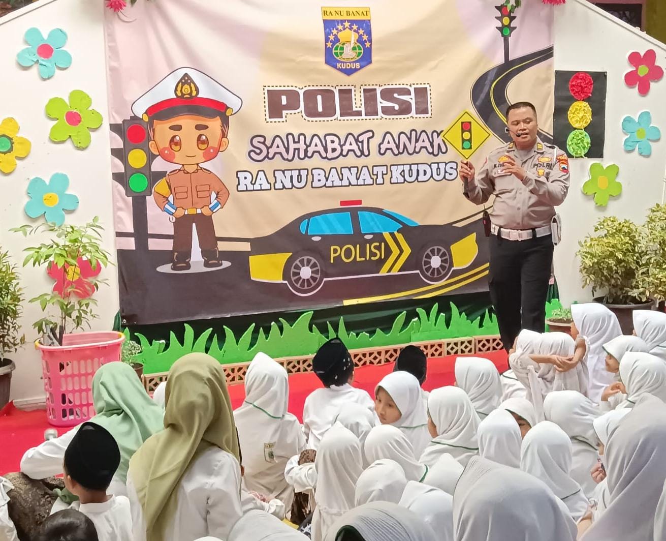 Ajari tertib lalin sejak dini, Satlantas Polres Kudus gelar kegiatan Polisi Sahabat Anak