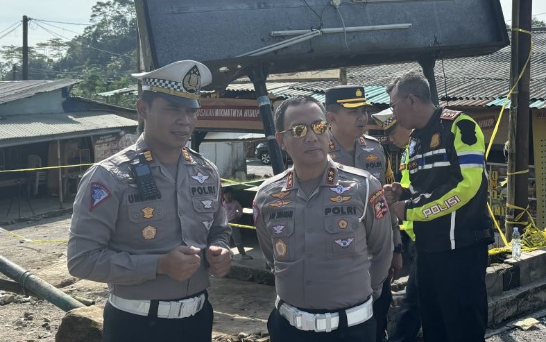 Polri: TKP bus terguling di Ciater merupakan jalur rawan kecelakaan Polri: TKP bus terguling di Ciater merupakan jalur rawan kecelakaan