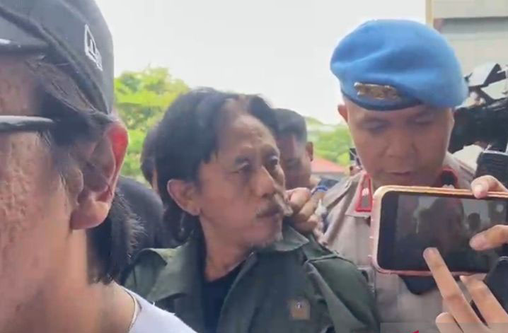 Kang Mus jalani pemeriksaan kesehatan di Polres Jakbar