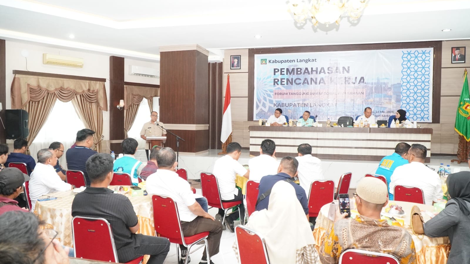 Pj Bupati Langkat harap dana CSR dirasakan manfaatnya oleh masyarakat Pj Bupati Langkat harap dana CSR dirasakan manfaatnya oleh masyarakat