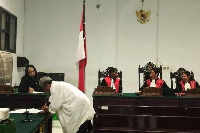 PN Ambon vonis terdakwa narkoba lima tahun penjara PN Ambon vonis terdakwa narkoba lima tahun penjara