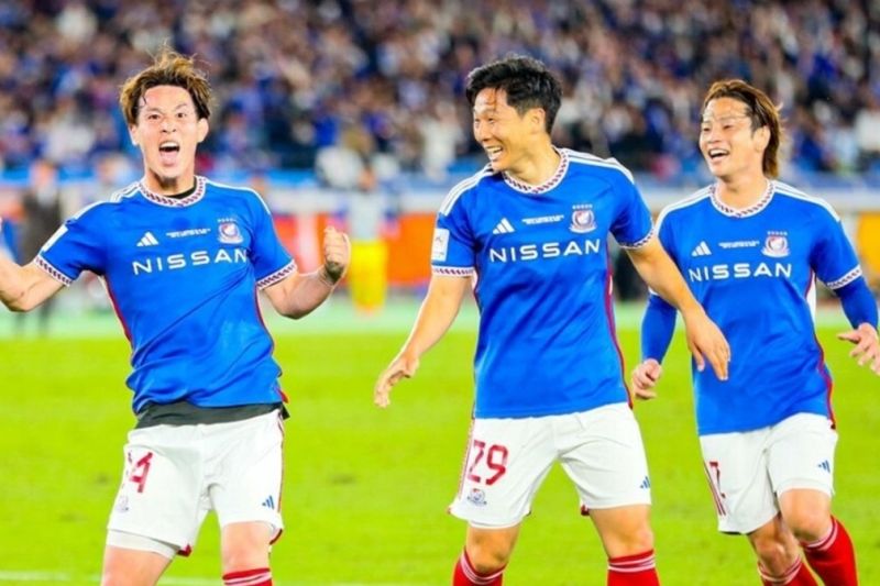 Yokohama balik tekuk Al Ain 2-1 dalam leg pertama final Champions Asia Yokohama balik tekuk Al Ain 2-1 dalam leg pertama final Champions Asia
