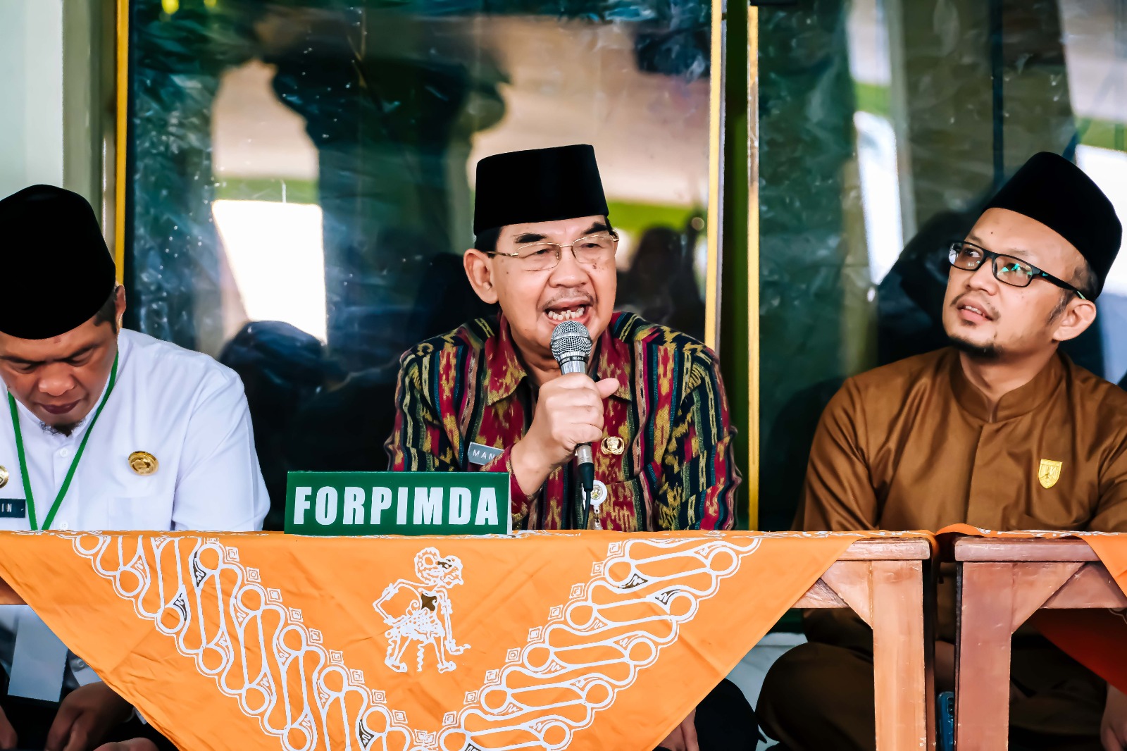 Kyai Mansyur lepas 137 jemaah calon haji Kota Magelang tahun 2024 Kyai Mansyur lepas 137 jemaah calon haji Kota Magelang tahun 2024