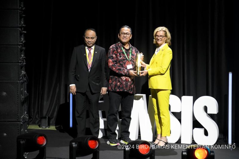 Menkominfo apresiasi kemenangan JaWara Internet Sehat di WSIS Prizes Menkominfo apresiasi kemenangan JaWara Internet Sehat di WSIS Prizes