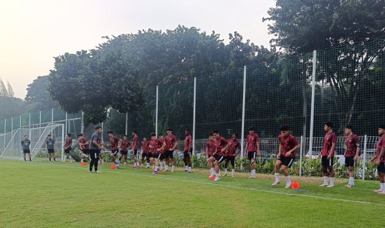Timnas Indonesia U-20 jalani latihan terakhir jelang TC di Italia Timnas Indonesia U-20 jalani latihan terakhir jelang TC di Italia