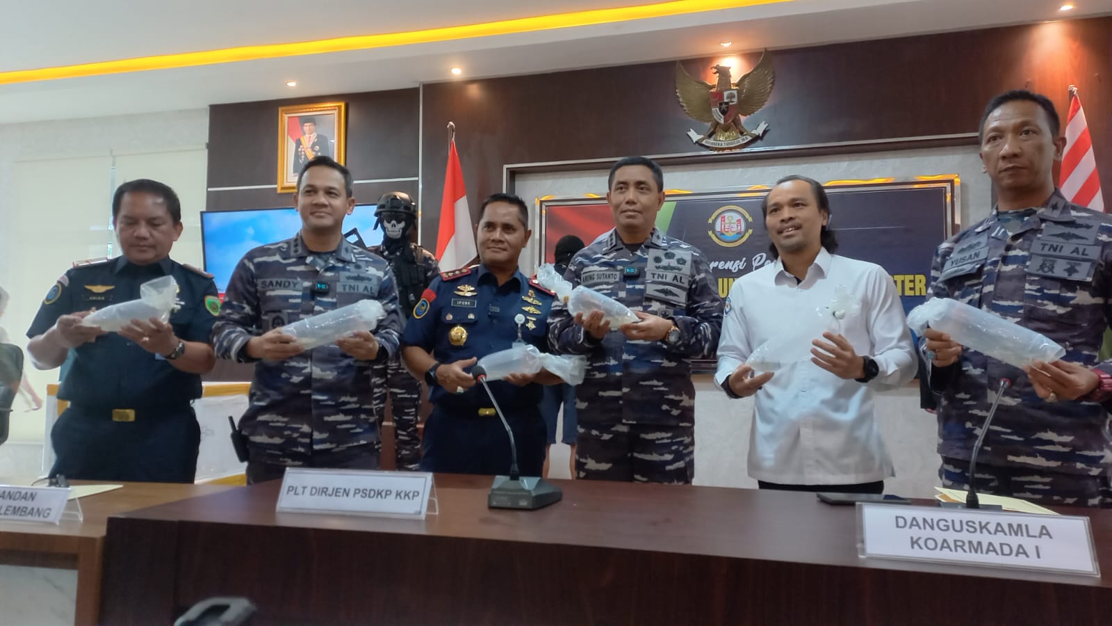 TNI AL Palembang gagalkan penyelundupan benih lobster senilai Rp15 miliar TNI AL Palembang gagalkan penyelundupan benih lobster senilai Rp15 miliar