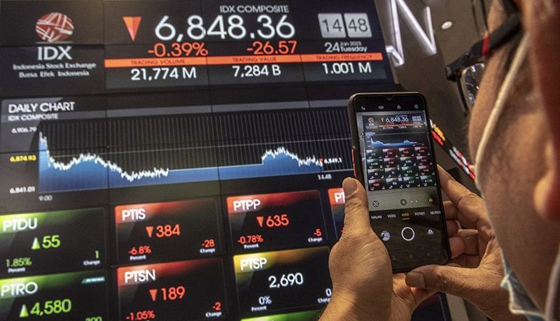 IHSG ditutup melemah terbayang sentimen konflik di Timur Tengah