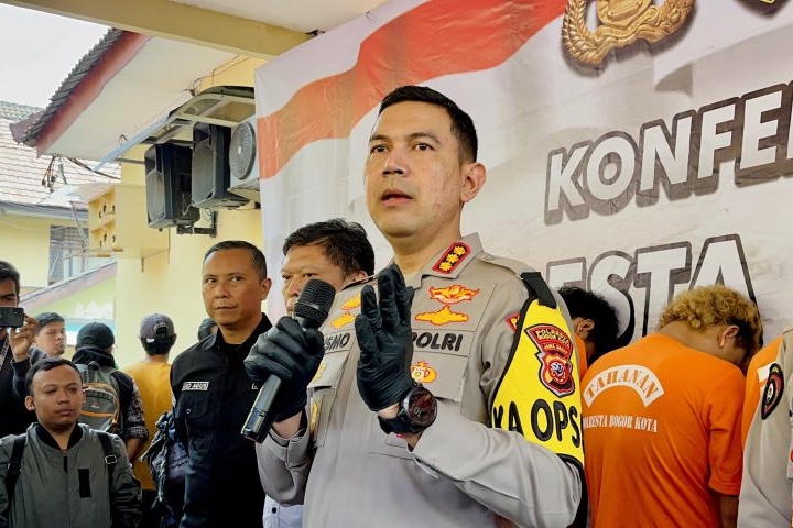 Polresta Bogor Kota ringkus pemilik warung yang cabuli 11 anak Polresta Bogor Kota ringkus pemilik warung yang cabuli 11 anak