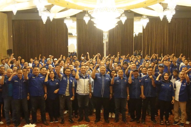 Partai Demokrat resmi usung bos PSIS di Pilwakot Semarang Partai Demokrat resmi usung bos PSIS di Pilwakot Semarang