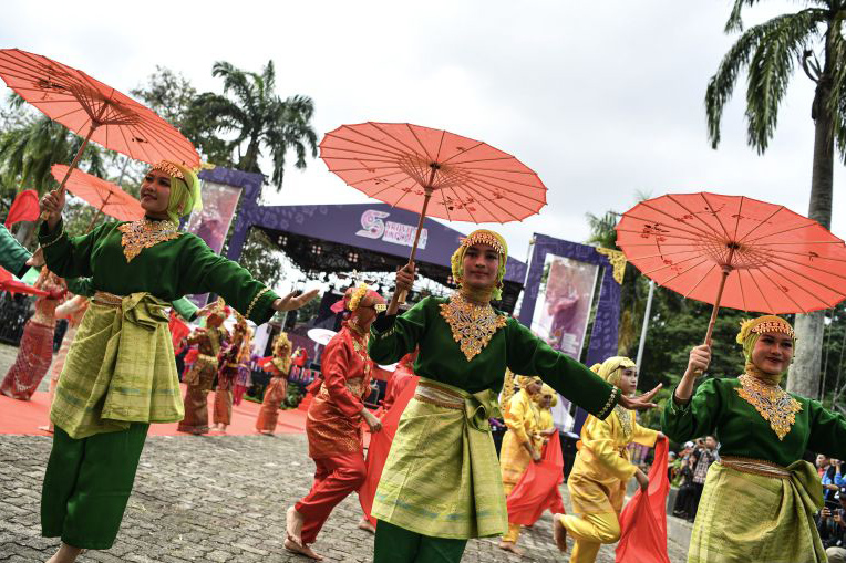 Aktualisasi Ekonomi Pancasila dan Kesejahteraan Rakyat Aktualisasi Ekonomi Pancasila dan Kesejahteraan Rakyat
